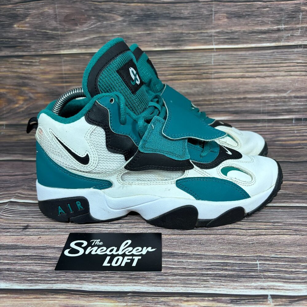 Nike Air Max Speed Turf GS Youth Athletic Basketball Shoes Size 7